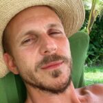 Gustaf Skarsgård Instagram - Thank you dear fans for this decade! Happy new year to all of you!! ❤️