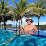 Gustavo Marsengo Instagram - Primeiro dia no @malaimansoresort As coisas estão difíceis por aqui… E tendem a piorar 😂 Malai Manso Resort