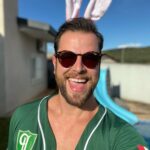 Gustavo Marsengo Instagram - Feliz PALscoa à todos !!! 🐷🐇🐷🐇 Crixás