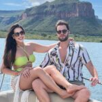 Gustavo Marsengo Instagram - Dia incrível no Lago do Manso. Obrigada @malaimansoresort e @ciadaaventura pelo passeio top 🙌🏻 Lago do Manso - Chapada dos Guimarães - MT