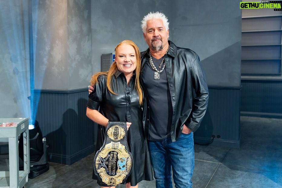 Guy Fieri Instagram - #TournamentofChampions qualifiers roll on, with 8 more chefs fighting it out for the final 2 spots in our TOCV bracket. 🔥 Tune in tonight on @foodnetwork to see who’s in and who’s out!!