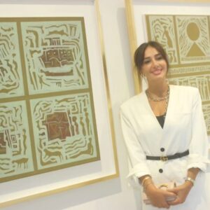 Haala Shiha Instagram - Love you, papy❤️
Amazing as usual .
@artistahmedchiha 
@picassoeast_artgallery 
@reda.picasso 
#art #artist #artgallery