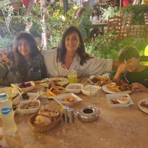 Haala Shiha Instagram - The joy is them, the laughter is them. The fun part is  them , together, we go wild and crazy ,we know the value of our bond and Cherish every moment, 
We believe that with love and understanding and lots of hugs and kindness, hard times will pass 💖, being away from each other won't change our love and respect ,in fact those times away showed us  that we will never give up or break down , cus together we will always belong .
My family is my everything🩷