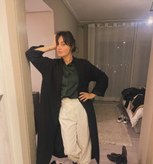 Haala Shiha Instagram - ياتري لبسي حيبقي عامل ازاي في المسلسل 🤷‍♀️🤷‍♀️🤷🤦‍♀️
 امبراطورية ميم /رمضان٢٠٢٤