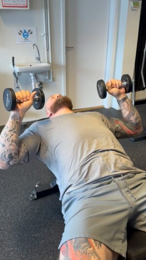Hafþór Júlíus Björnsson Instagram - Feels good to be back lifting in the gym! I know it’s only 5lbs but we all start somewhere and this is my starting point. 

Fuelled by @transparentlabs