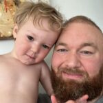 Hafþór Júlíus Björnsson Instagram - My best friends. Happy Father’s Day to all dads out there! 🫡