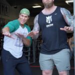 Hafþór Júlíus Björnsson Instagram - Caption this ? “ double it, and give it to the next guy “ Gold's Gym Venice Beach California