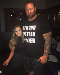 Hafþór Júlíus Björnsson Instagram - Before and after photos! First picture was taken few days ago and the second one almost 6 years ago! 👀 #wehaventchangedmuch