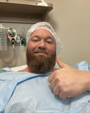 Hafþór Júlíus Björnsson Instagram - WARNING GRAPHIC SURGERY FOOTAGE. Live on my YouTube channel. Wednesday I’m 4 weeks post surgery. Sadly I got an infection 5 days ago resulting in an abscess and had to have a drainage tube inserted.  Finally had that removed today. Swipe to see the length of it! 🤯