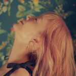 Haha Instagram - 드디어.. 20주년 앨범이 나왔네요.. 고생했어 고은아! 내 옆자리 아이들 옆자리.. 너무 감사하고 대단한일이지만.. 김고은이 있어야할자리.. 무대!! 돌아온걸 축하한다! 성적을 내는것에 초점을 맞추기보다는 노래할때 행복하고 그저 노래하는 가수 별이되길~⭐️✨🌟 타이틀곡 오후 유아~^.~ #startrail #정규6집 #물론성적이나오면고맙지~^.~ #가수 #별 #별이있어야할자리 #무대