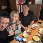Haha Instagram - 새해복 마니 받으세요!!! 정말 감사했었고 힘든 한해였는디.. 또 그럴것같아요!! 사랑합니다!!! 이 글 보신 모든분들!! 남들보다 훨씬더 복 받으세요!!!!!❤️❤️🔥🔥🔥🔥