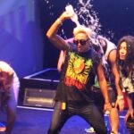 Haha Instagram - 공연 텐션 미쳤다🔥 왜 물은 항상 마셔#야만 해💦💦 #하하 #HAHA #머리물뿌려 #ICEBOTTLE #하하X유권 #HAHAXUKWON