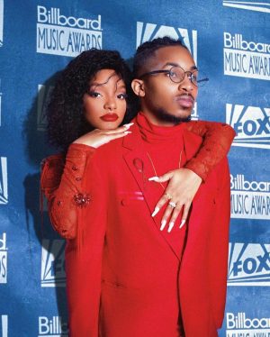 Halle Bailey Instagram - whitney + nippy & bobby 🤣❤️✨#halloween2023