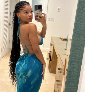 Halle Bailey Instagram - 🌊💙🦋they know you’re an angel 👼🏽
