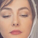Hanie Tavassoli Instagram - در تابستان امسال💄 با گریم.