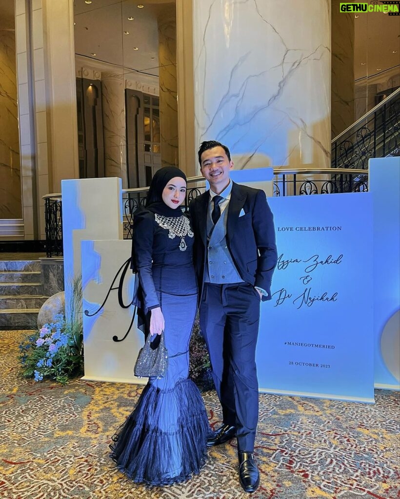 Hannah Delisha Instagram - A beautiful bulan dan bintang night. Love and blessing always to both of you @meripergibulat 🌕✨ Dressed in @rizmanruzaini #manjegotmeried