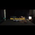 Hannah Delisha Instagram - JARANG KEMBAR SENDIRI NAK BAGI NASIHAT NI BILA AIZRIL BUAT ALEYA DOWN 😔! Sebelum ni Aizril selalu curang dan kasar dengan Aleya, dalam watak ni sampai buat Aleya sampai “down” dan sedih sangat.. Haa, apa yang Hanna nak kongsi hari ni, korang kan tahu Hannah nak bawa watak Aleya ni sangat mencabar sebab setiap masa nak kena sedih dan shooting dari pagi sampai malam memang boleh buat muka kusam teruk dan nampak penat sangat. Tapi, alhamdulillah jujur walaupun Elegant Cosmetics ambil Hannah as duta juga, Hannah cuba lah juga konsisten pakai @elegantcosmetics.hq ni macam tak percaya sepanjang bawa watak Aleya tak cukup rehat muka Hannah tak nampak kusam, jerawat pun tak naik sangat dan kulit nampak segar je. Kalau naik jerawat pun cepat kecut☺️ I recommend this Elegant Cosmetics product 10/10 🌟🌟🌟🌟🌟 Kualiti sangat okay dan berbaloi untuk jadi routine skincare! #elegantcosmeticshq