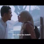 Hannah Delisha Instagram - AKU CAKAP KAU BODOH! 💔 #AndaiItuTakdirnya #AIT #Megadrama Karya hebat @sitirosmizahsemail Setiap Isnin – Khamis, 10 malam di Astro Ria dan strim di Astro GO  Arahan: @khanmancung Produksi: @sronesdnbhd Untuk lebih hiburan, info dan gossip terbaharu, korang boleh ke www.gempak.com sekarang!