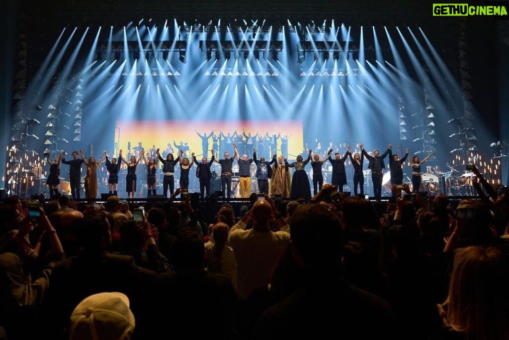 Hans Zimmer Instagram - Our first @HansZimmerLive shows in the Middle East were unforgettable. Thank you for coming out to see the band! 🇦🇪 We’ll be back touring Europe in just a few months. Can’t wait for even more of you to come to the show! Dubai, United Arab Emirates