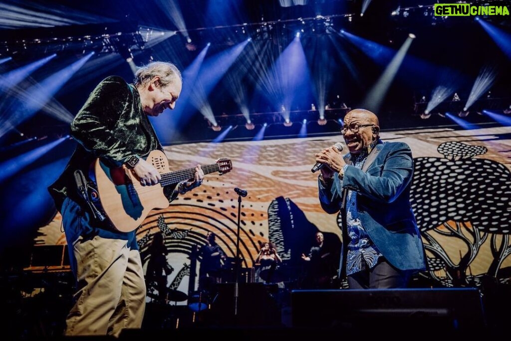 Hans Zimmer Instagram - There's no greater joy than jamming with the #HansZimmerLive band. 🎸😀 It's been such a thrill to be back on stage experiencing the magic of music with all of you again. Dublin, we'll see you tonight!