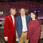 Hans Zimmer Instagram - It’s always fun to see @BillieEilish and @Finneas, but it’s even more fun to present a #VarietyHitmakers award to them for Film Song of the Year!! 🎶 They won the award for #NoTimeToDie which — no big deal — they also won a GRAMMY for too. Loved seeing you both!!