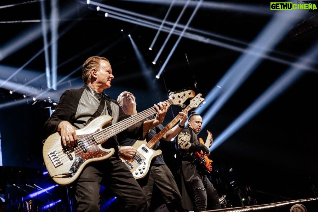 Hans Zimmer Instagram - We’re down to the final four @HansZimmerLive shows 🎸 Brussels tonight 🇧🇪 then off to Paris for the next three nights 🇫🇷 See you there! And thank you @frank_embacher_photo for these groovy photos from Dublin 🇮🇪