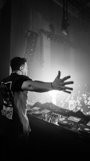 Hardwell Thumbnail - 13.9K Likes - Top Liked Instagram Posts and Photos