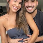 Hariany Almeida Instagram - Meu amor, hoje o dia é seu mas quem ganhou o presente fui eu pois você surgiu na minha vida no momento em que eu menos imaginava e mais precisava. Você me ensinou que o amor é um mix de cuidado, carinho e cumplicidade. Você já sabe, mas hoje no seu aniversário, quero expressar o tamanho do meu amor por você. Eu te amo além das notas e acordes, te quero como o homem da minha vida e o futuro pai dos nossos filhos. Feliz novo ciclo amor, que a vida continue sendo uma bela canção ao som da nossa felicidade e que Deus te abençoe muito!!! ❤️❤️❤️
