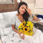Hariany Almeida Instagram - Meus grudesss, passei por uma cirurgia para retirar as amígdalas, carne esponjosa e corrigir o desvio de septo. Estou me recuperando bem e em breve vou contar mais sobre todo o processo, tá??? Também quero agradecer por todas as mensagens carinhosas que vocês estão me mandando 🌻❤️ ahhh, eu contei mais sobre a cirurgia no meu canal do youtube, assistam lá! E eu quero saber se alguém aqui já operou disso, como foi a recuperação?? Me contem tudo! São Paulo, Brazil