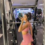 Hariany Almeida Instagram - Para vocês verem que a musa fitness não é de hoje que é musa fitness kkkk brincadeiras a parte, queria mostrar pra vcs que desde novinha adoro treinar, comecei com meus 14 anos, hoje tenho 26 e é por isso que minha memória muscular é tão boa, dei uma pausa nos treinos nesse fim de ano mas agora voltei com tudo, 2024 espero ter mais foco ainda, vamos juntos?! 😍 E vcs começaram a treinar com quantos anos???