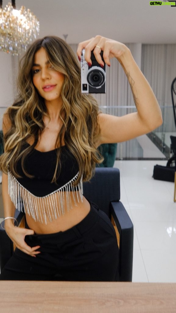 Hariany Almeida Instagram - O loiro está de volta, vocês também sentiram falta???