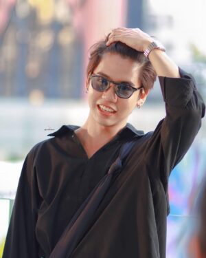Harit Cheewagaroon Instagram - วันนี้จะมาสอนเทคนิคเสยผม