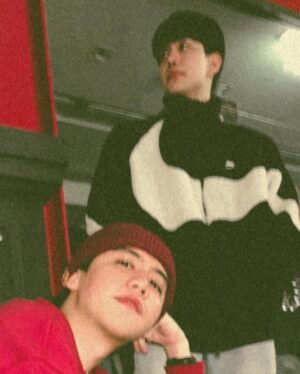 Harit Cheewagaroon Instagram - รู้ตัวอีกทีก็ไม่มีรูปด้วยกันซะและ แฮปๆนะจ้ะย้อนหารูปมาแล้วเจอคลิปนี้ ถือเปนของขวัญ