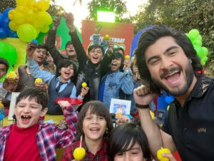 Haroon Kadwani Instagram - #JhoomFamily 💗