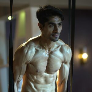 Harshad Chopda Instagram - When is the right time?
Whenever u find time.