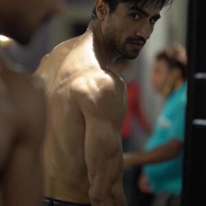 Harshad Chopda Instagram - When is the right time?
Whenever u find time.
