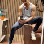 Harshad Chopda Instagram - The preparation before the performance. Prepare like you’ve never won Perform like you’ve never lost Live like there is no tomorrow What am I preparing for? Tomorrow:)