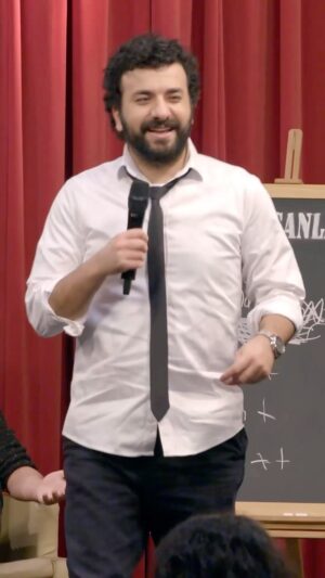 Hasan Can Kaya Instagram - Su insanı 😂😅