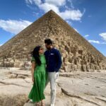 Hasan Minhaj Instagram - Mom n’ Dad went to Cairo. Koshari is delicious. The Great Pyramids Of Egypt