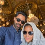 Hasan Minhaj Instagram - Mom n’ Dad went to Cairo. Koshari is delicious. The Great Pyramids Of Egypt