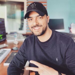 Hassan El Shafei Instagram - Finding peace can sometimes be such a difficult task, yet it can also  be so easy if you look into the right places.
#stayhome  #staystrong  #staypositive #peace