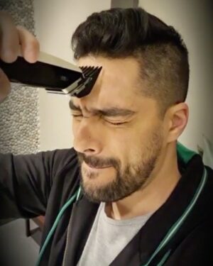Hassan El Shafei Instagram - 💇🏻‍♂️