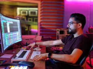 Hassan El Shafei Instagram - Welcome to my music zone 🎶
