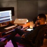 Hassan El Shafei Instagram - Listening to the colors of my music 🎵#music #work #magic