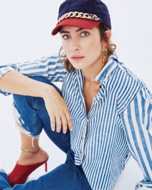 Hazar Motan Instagram - @allmagazine ’de ben de varım💙
Emeği geçen herkese çok teşekkür ederim.  @melikeagar 🙏🏻 💙 
Hazırlayan: @baglankeskin
Fotoğraf: @tugberk_acar
Styling: @cerencetinoglu
Makyaj: @onurbayramofficial
Saç: @ibrahimalan
