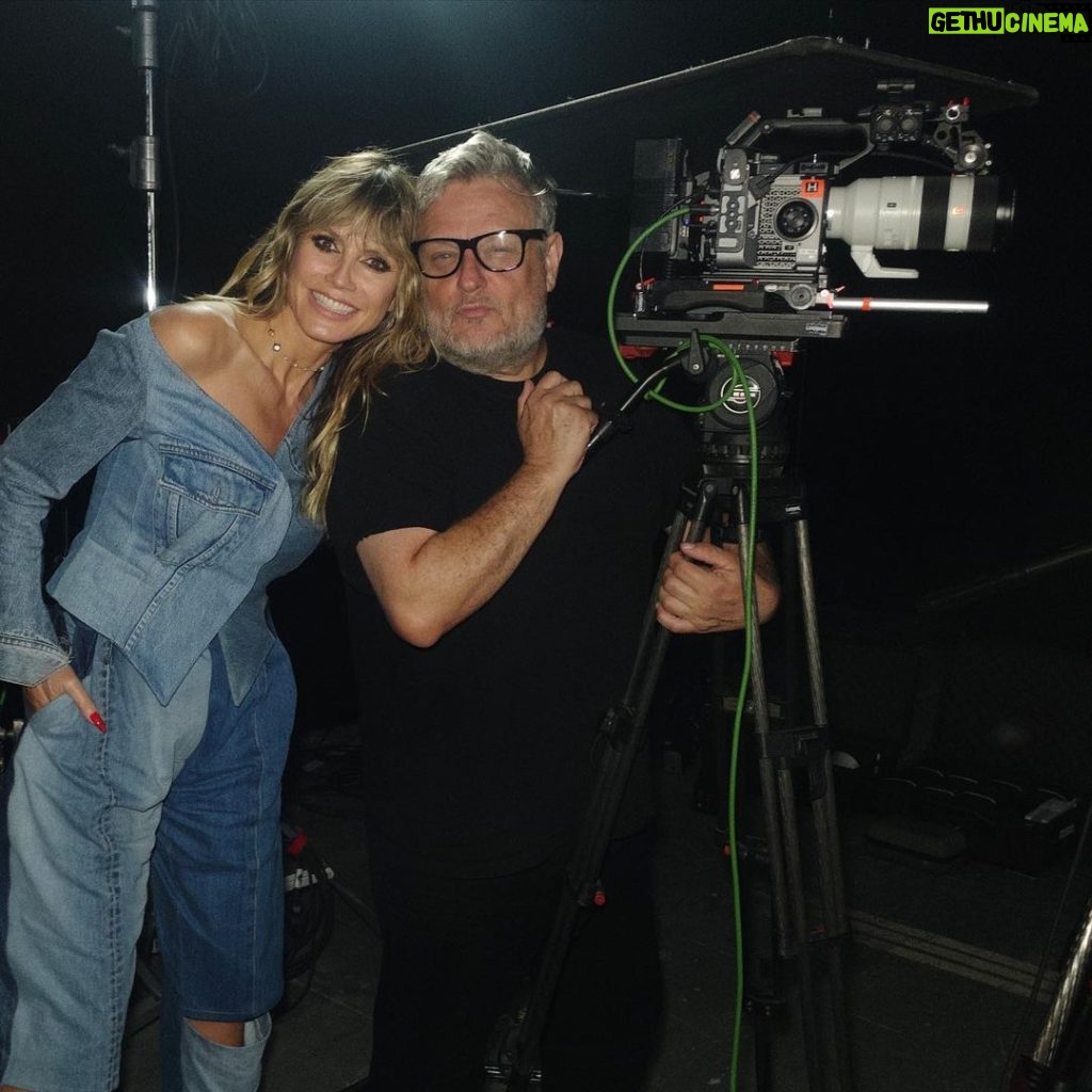 Heidi Klum Instagram - I am trying hard with my posing …. but you clearly win this one 🎥🎬🤪😎💋 @rankinarchive GNTM