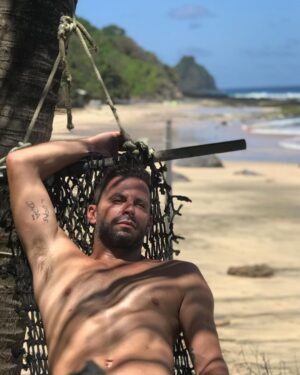 Henri Castelli Instagram - Noronha!!! Ilha mágica! Estou chegando hein!! #amonoronha❤️ 

https://www.instagram.com/reveillon.zemaria?igshid=NGVhN2U2NjQ0Yg== 

@atlantisdivers @dolphinnoronha @zemariasultanum @tucanoronha @discoveryassessoria