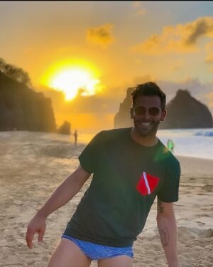 Henri Castelli Instagram - Noronha!!! Ilha mágica! Estou chegando hein!! #amonoronha❤️ 

https://www.instagram.com/reveillon.zemaria?igshid=NGVhN2U2NjQ0Yg== 

@atlantisdivers @dolphinnoronha @zemariasultanum @tucanoronha @discoveryassessoria