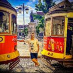 Henri Castelli Instagram - Roda mundo, roda-gigante Rodamoinho, roda pião O tempo rodou num instante Nas voltas do meu coração 🇵🇹🇵🇹🇵🇹❤️❤️❤️❤️❤️ Bairro Alto, Lisboa, Portugal