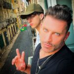 Henri Castelli Instagram - The gang is now reunited!! Te amo!! ❤️ @biggestfonzie #lisboa 🇵🇹 #trippaiefilho Bairro Alto, Lisboa, Portugal